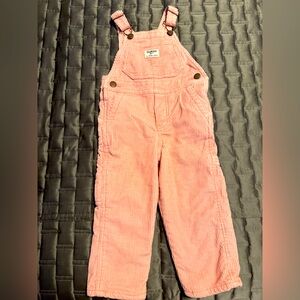 OshKosh B'gosh Pink Corduroy Overalls, pink size 2T 💜